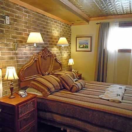 Gite La Halte Du Verger Bed And Breakfast Rivière-du-Loup Екстериор снимка