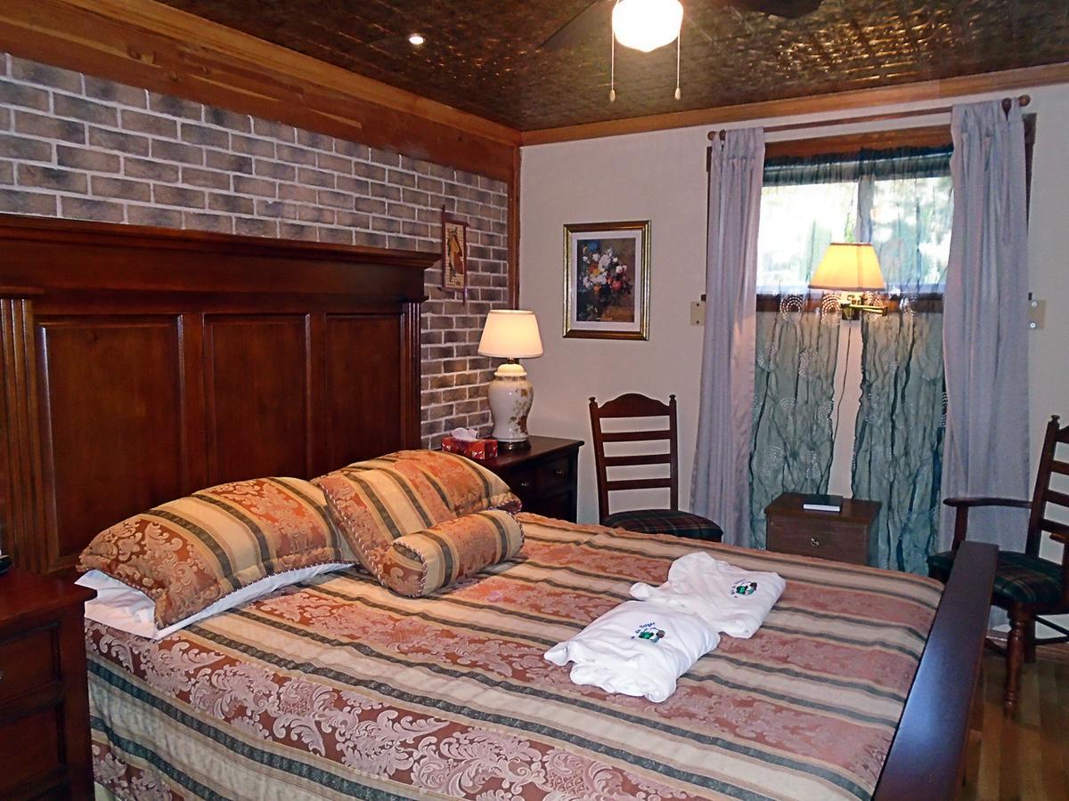 Gite La Halte Du Verger Bed And Breakfast Rivière-du-Loup Екстериор снимка